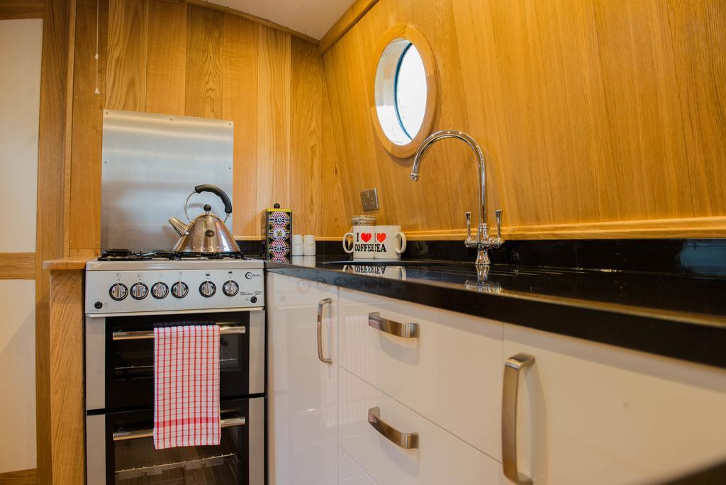 Hotel Narrowboat Puzzle Ely Esterno foto